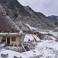 18戶47人被掩埋！采礦導(dǎo)致山體滑坡？